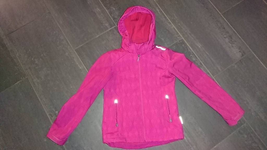 Giacche & Cappotti: Veste fille T 152 Rose – Usato da Ste-Croix venduto da tougaz